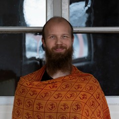 Swami Atmananda Puri - Joogaa voi ymmärtää vain kokemalla