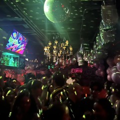 Noche de Reggaeton - Kitsch 4.19.20