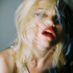 Sky Ferreira - Innocent Kind