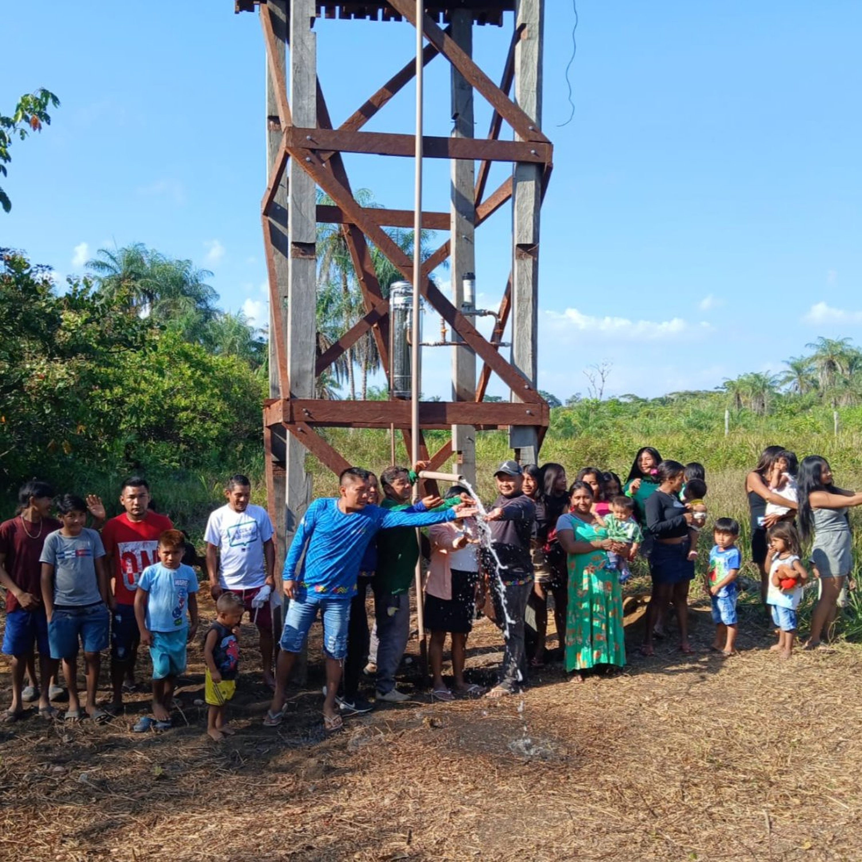Indígenas celebram conclusão de sistema de água em Anipiri Terra Preta - Munduruku