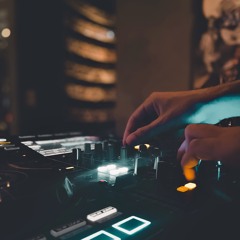 Victor Ventura @ bar ē lounge #1