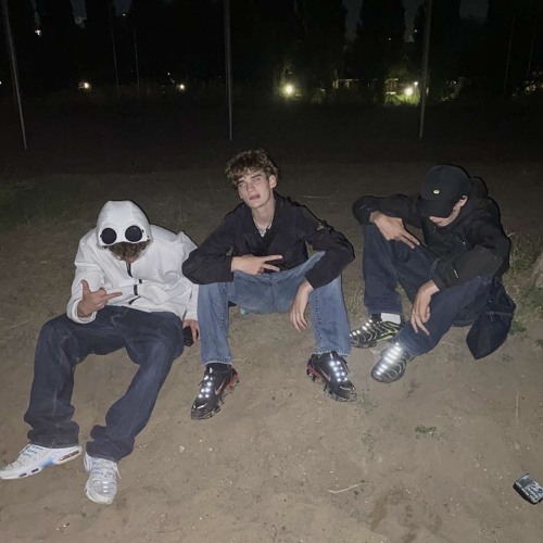 Madlxz - Samen naar Wallhalla🏃(prod. Tobias.enz)