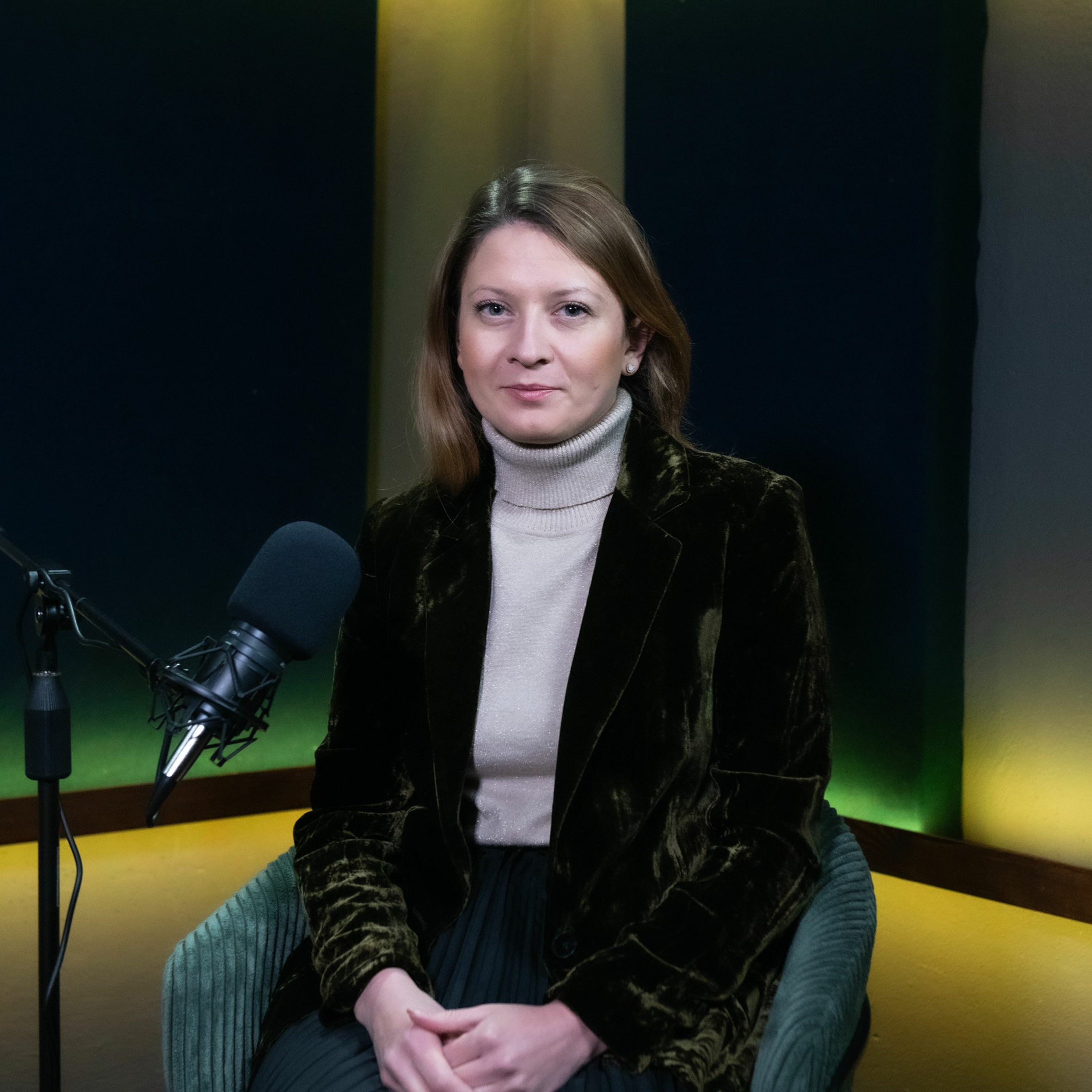 Цветелина Пенкова -  Oт лондонското сити до левия сектор в ЕП