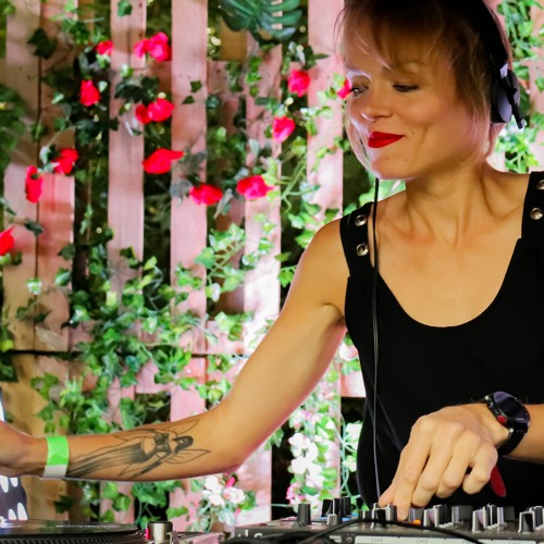 Unu - L'Exil de Caélia - What's up on the floor - Techno Session 02.20