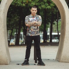 TECH HOUSE PARA ADULTOS II