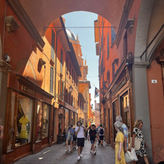 Il Mondo Gira Lentamente