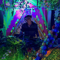 Matthew Brian Live Tropical Hot Tub Retreat