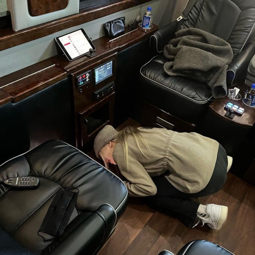 Đừng Hỏi Em Ổn Không - Tuấn Smile.Remix