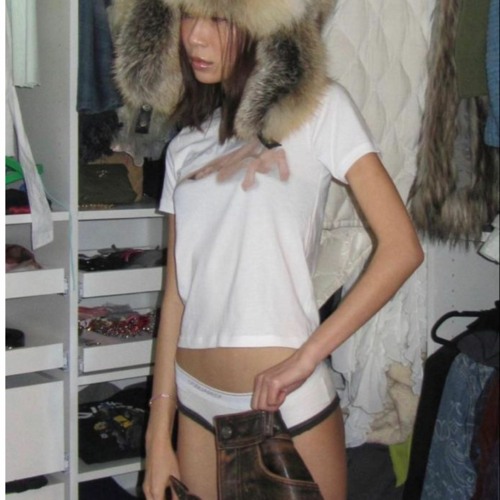 get moving ft Lawsy (prod 1xyrin)