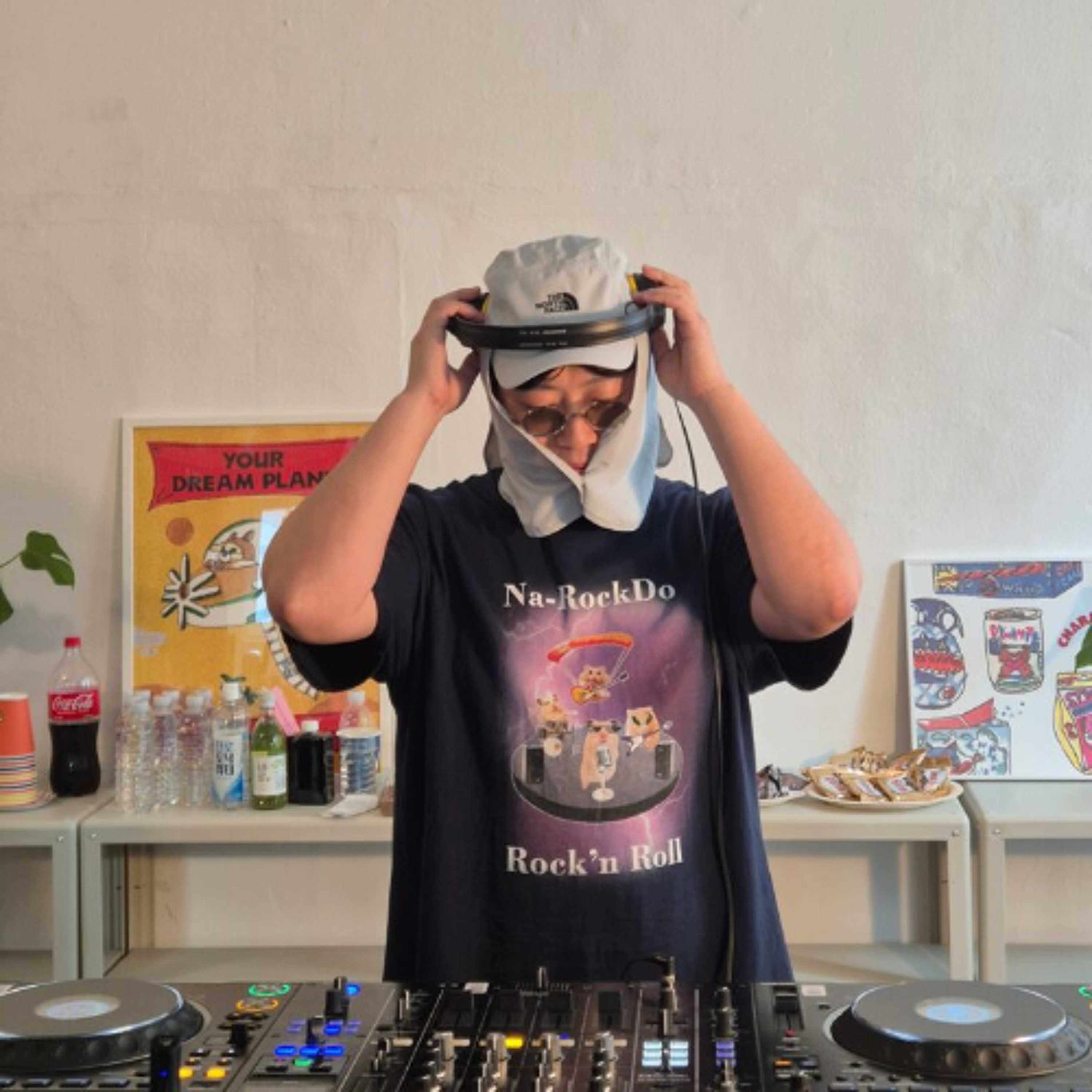 Salaryman Radio - TBD 11.13.25 | VISLA FM episode artwork