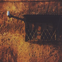 Ocher Vibe