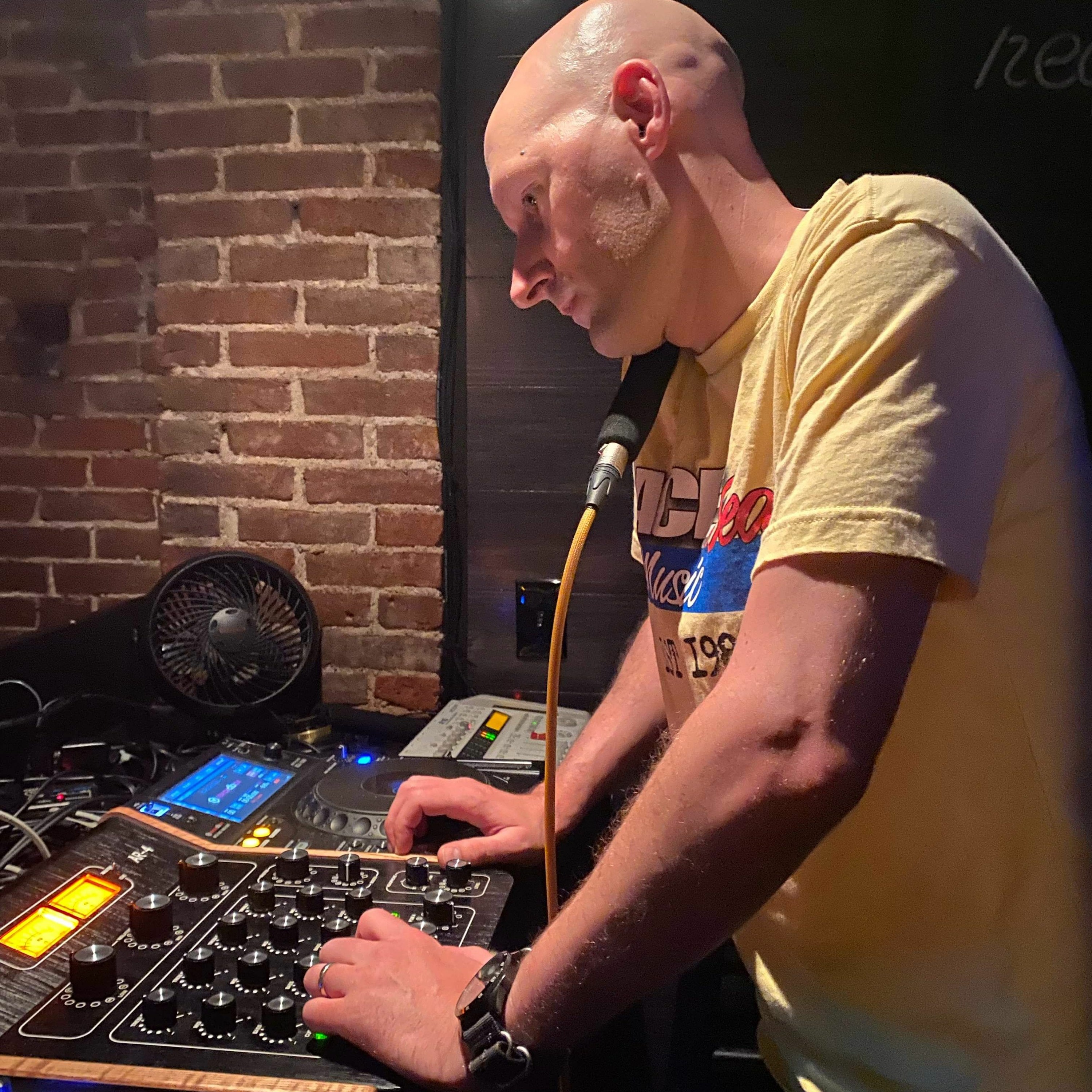 Unknown.FM