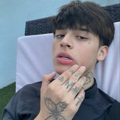 Ojos tristes - strangehuman