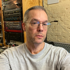 Roman Flügel - 10 May 25