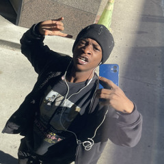 ION SEE NOBODY AROUND