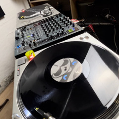 Vinyl Podcast 001