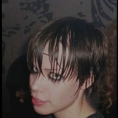 Crystal Castles - Mute