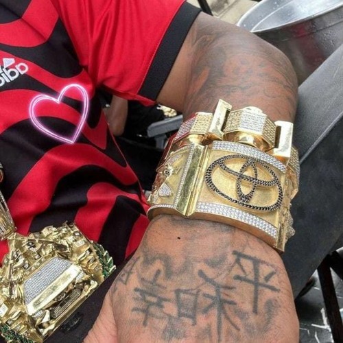 MC LEOZINHO ZS_MC TUTO_ORUAM E MC GP-FUGA NO RADAR(GRAVE E SPEED UP).mp3