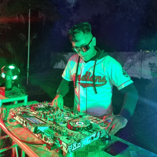 una noche con dj briancito