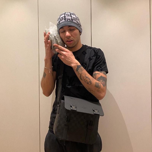 running away x gola gianni