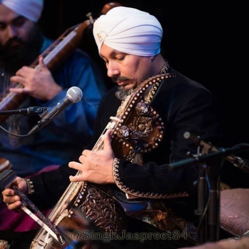 Preet Preet Gureeaa Mohan Laalanaa (Raag Suhee) - Prof Surinder Singh UK