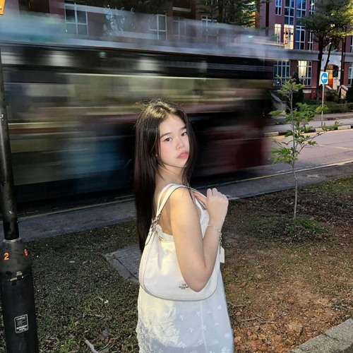 Pretty girl ft.N4&BESTSER (prod. frozy x delucx)