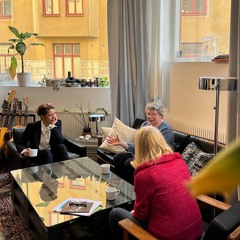 Ett samtal med Annika Rabo om Jila Mossaeds pjäs "Jag minns ett liv som inte var mitt"