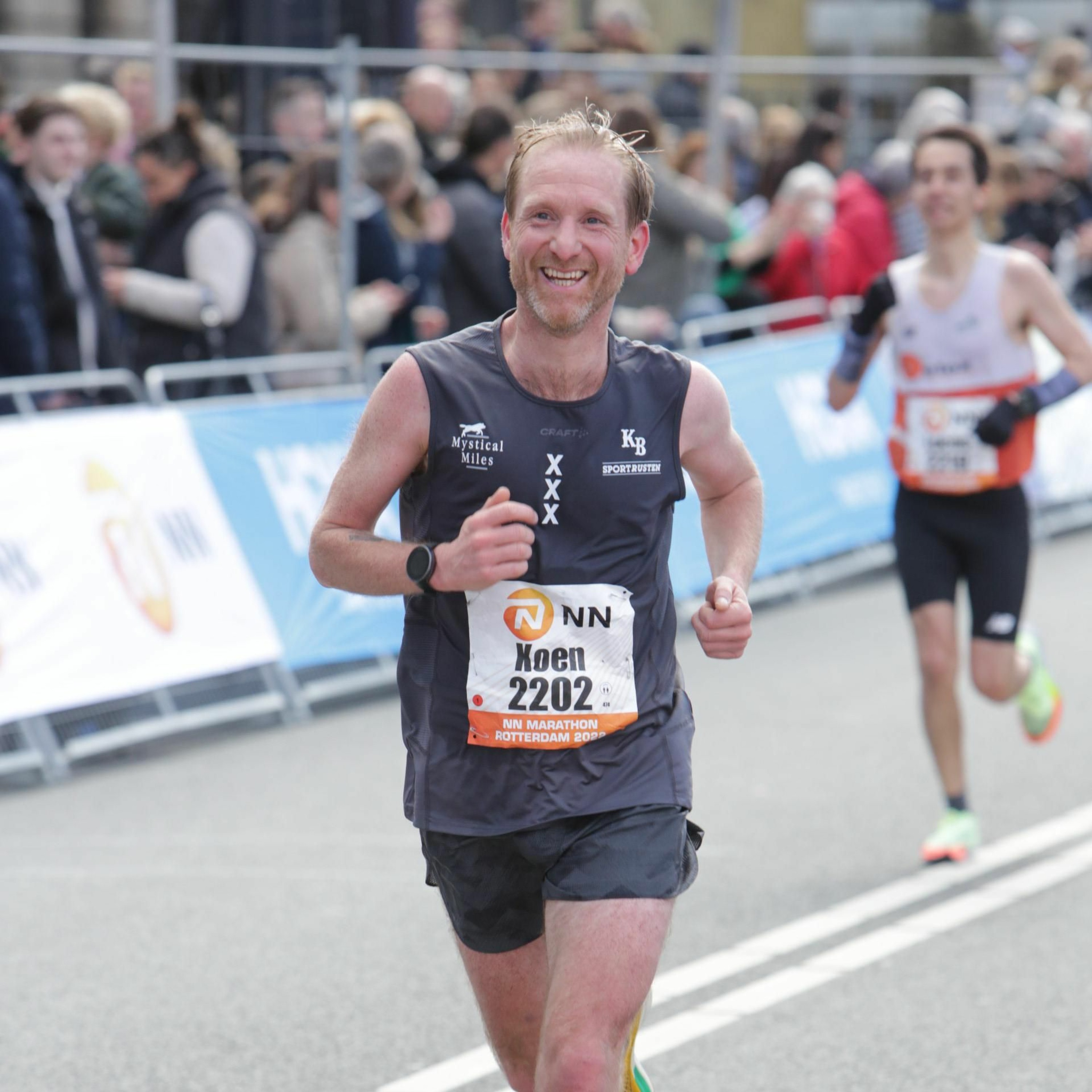 Klaas en Koen lopen weg