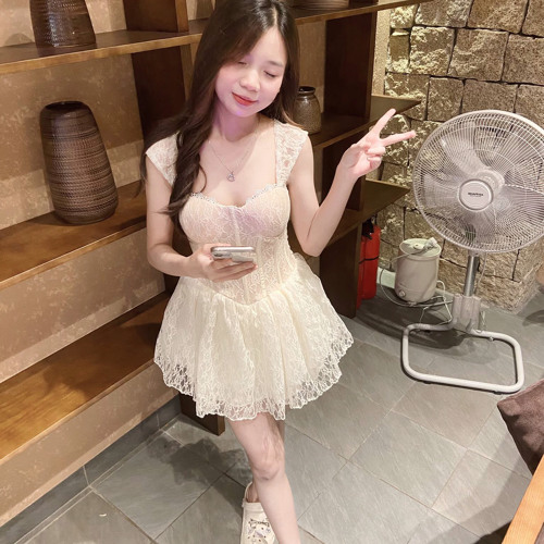 QK STUDIO | Điều Khác Lạ