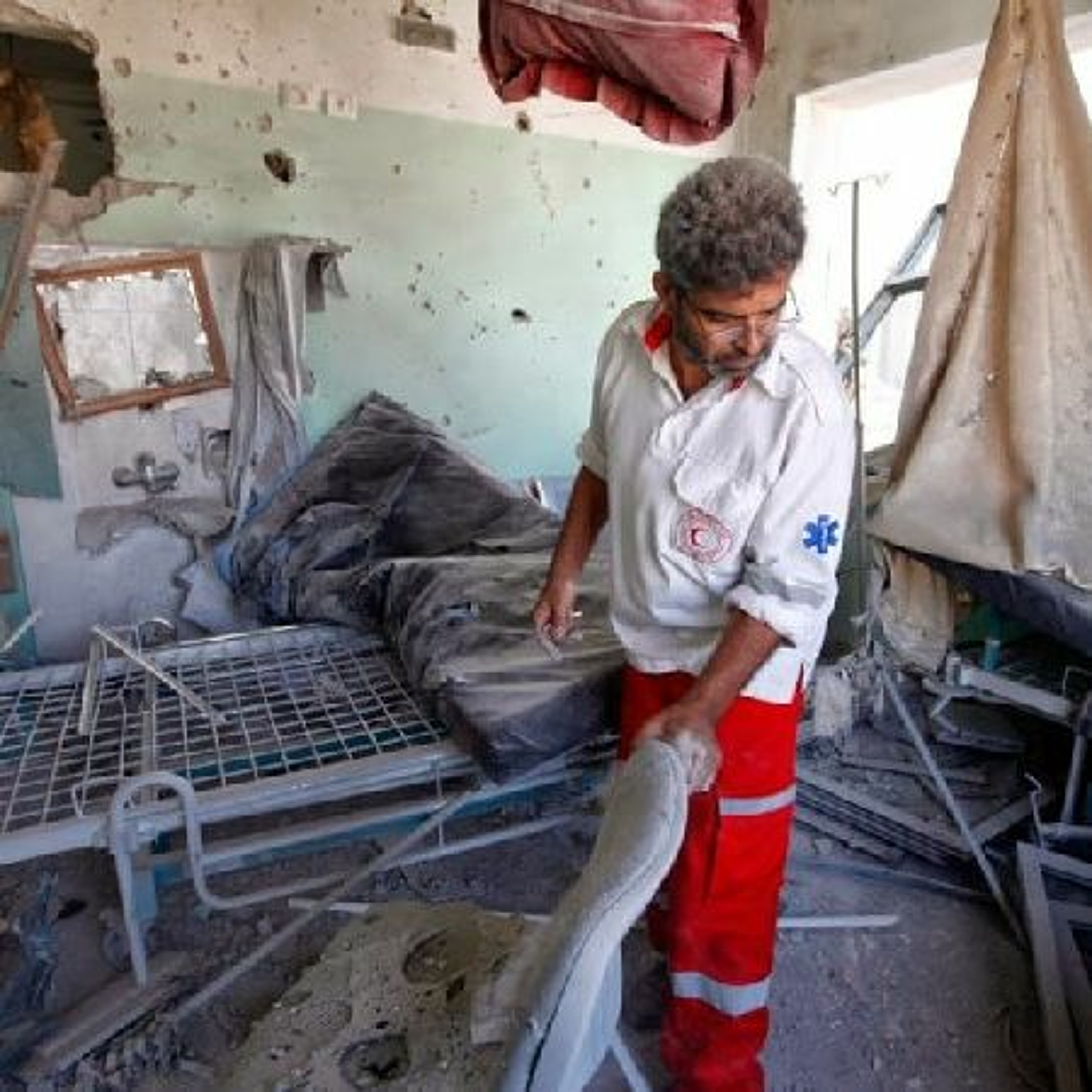 Authorities announce the collapse of the healthcare system in the Gaza Strip