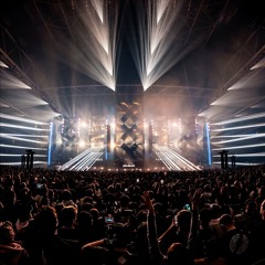 Super Techno Fighter R16 : Sam Paganini Vs Adam Beyer