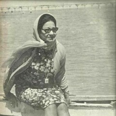 والموجة تجري ورى الموجة عايزه تطولها | أم كلثوم (فاكر لما كنت جنبي)