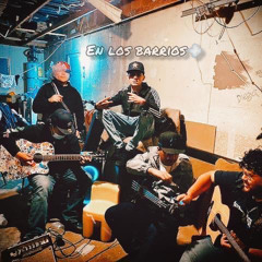 En los barrios-Clika Privada