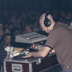 Richie Hawtin - Big Warp Festival (Saarbrücken, Germany) 8-30-98' (Manny'z Tapez)