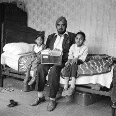 Dennis Morris: Music + Life - A man with his two daughters and his most prized possession