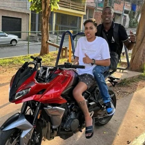 SET PARA LOS QUE ESTAN