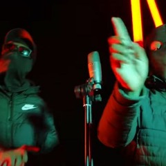 #D15 Tuggz X Hoodz - Bars At The Sesh [S3.E8]   Dearfxch TV