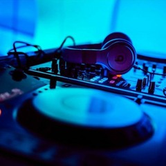 Busta_929_Major_League_Djz_-_Amapiano_Live_Balcony_Mix-zamusic.org-.mp3