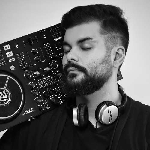 Cremozouk / Novembro / DJ Theteu