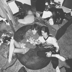 evan sees + whisperation - dorm room dj set