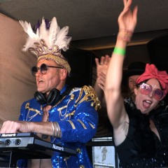 Laundry Block Party@Newtown Festival