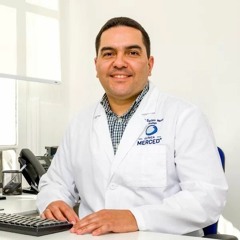 17. Dr. Gustavo Moret Castillo. "Cirugía de Circuncisión".