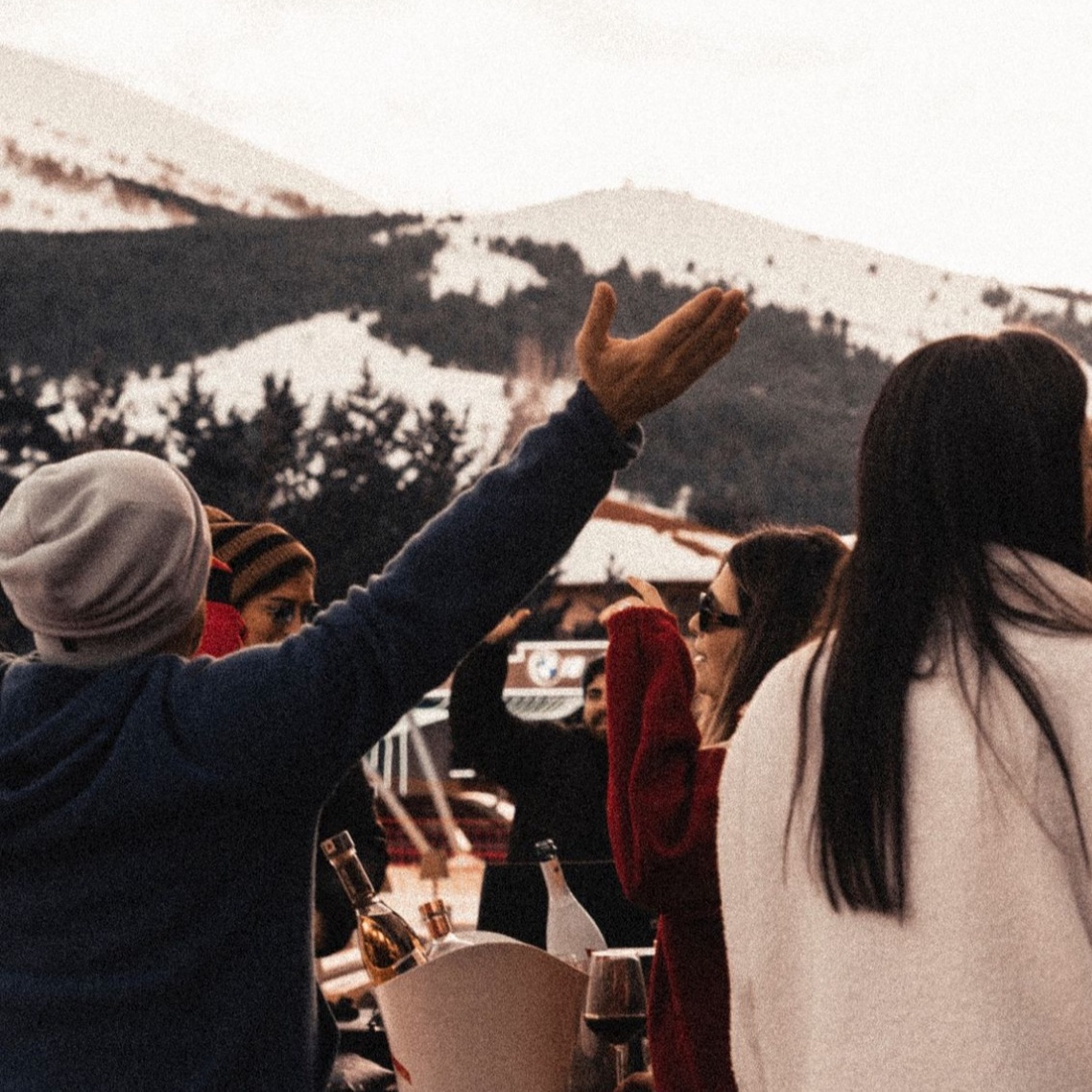 Apres-Ski Happy Hour
