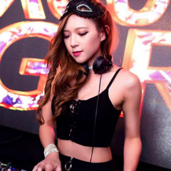 DJ NELLY 《Vois sur ton chemin x Bella Ciao x 跳楼机 x 哪里都是你》 2025 Mixtape #4