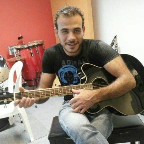 من قلبي بقول 2000 مبروك وملقيتش الا انا احمد عامر حظ موووت