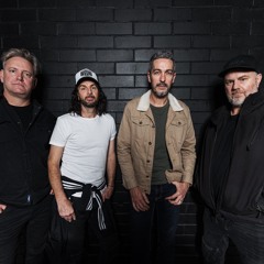 Keep Her Waiting - Stripped version