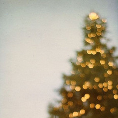 Rockin' Around The Christmas Tree (Remix)