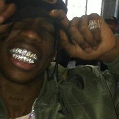 Wait a minute Hoodtrap