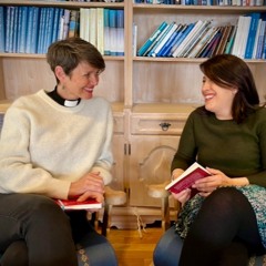 Sanaa Aoun in conversation with Longyearbyen Parish priest, Siv S. Limstrand