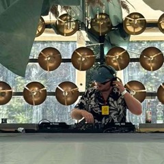 Keep smiling over the rain - Sky_Dot